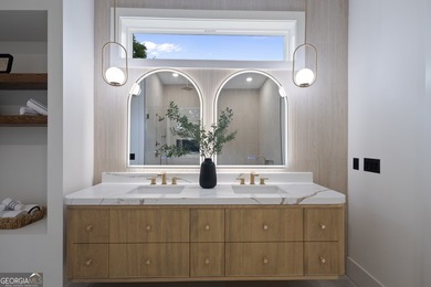Experience the perfect blend of modern architecture, thoughtful - photo 39