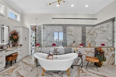 Exceptional waterfront estate in a gated community offering - photo 40