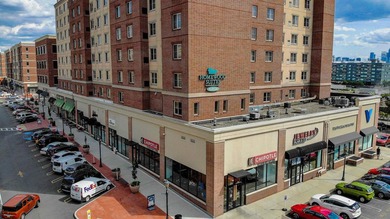 Welcome to 20 Ave at Port Imperial-a bright and spacious - photo 49