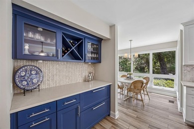 Welcome to a wonderful, fully renovated home - down to the studs - photo 15