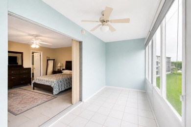 Beautifully renovated 1-bedroom, 1.5-bath condo in Century - photo 18