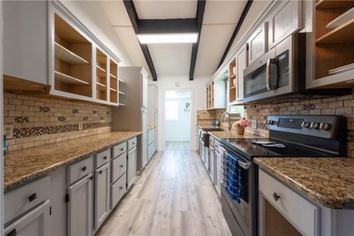 ATTENTION ALL BUYERS! THE OWNER IS OFFERING SELLER FINANCING (NO - photo 6