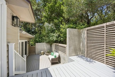 Welcome to a wonderful, fully renovated home - down to the studs - photo 44