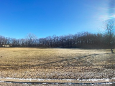 Lake Lot For Sale in Mundelein, Illinois