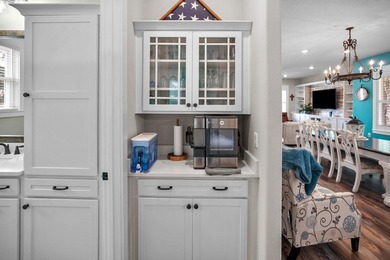 RARE NICEVILLE UNICORN! Homes like this simply do not exist in - photo 12