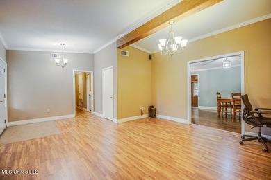 Just a couple of blocks from the beach and an easy walk to - photo 14
