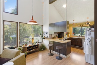 Willamette Riverfront Atomic Ranch townhome, meticulously - photo 22