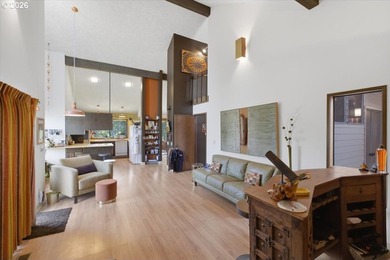 Willamette Riverfront Atomic Ranch townhome, meticulously - photo 31