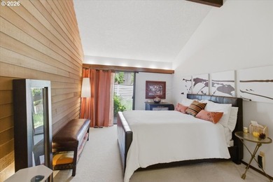 Willamette Riverfront Atomic Ranch townhome, meticulously - photo 39
