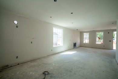 Popular Willow D plan with an open floor plan & a main level - photo 4