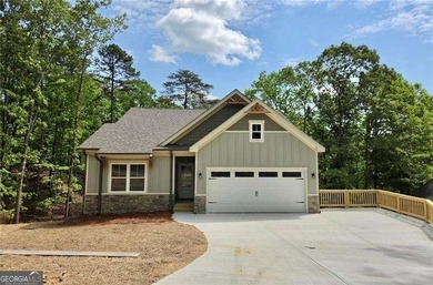 True Ranch Plan in the gated lake and golf community of Lake - photo 2