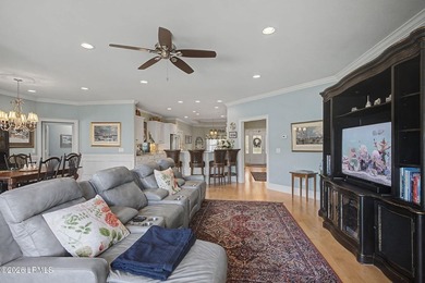 This beautiful custom home features one of the very best - photo 11
