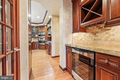 Freshly painted custom estate with a 3-car garage, offering an - photo 16