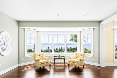 East Bay is a lovely coastal estate, an ideal summer retreat and - photo 8