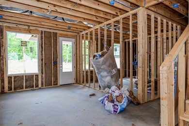 Beech plan with a main level master & each bedroom having a - photo 9
