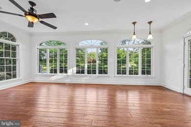 Freshly painted custom estate with a 3-car garage, offering an - photo 34