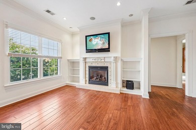 Freshly painted custom estate with a 3-car garage, offering an - photo 42