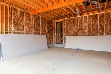 Beech plan with a main level master & each bedroom having a - photo 4