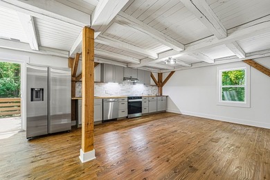 Looking for space for a large family or the perfect in-town - photo 11