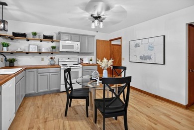 Incredible value awaits the new owner of this Northside ranch - photo 11