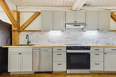 Looking for space for a large family or the perfect in-town - photo 12