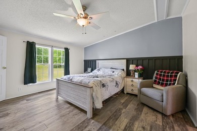 $10,000 credit towards rate buydown or closing costs & 1 year - photo 12