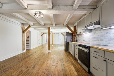 Looking for space for a large family or the perfect in-town - photo 13