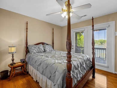 Welcome to lake living on beautiful Lake Bowen, where - photo 13