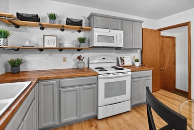 Incredible value awaits the new owner of this Northside ranch - photo 17