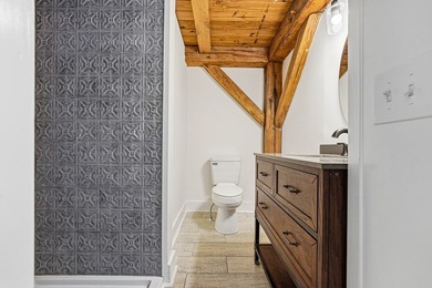 Looking for space for a large family or the perfect in-town - photo 18