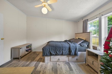 $10,000 credit towards rate buydown or closing costs & 1 year - photo 19
