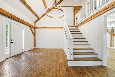 Looking for space for a large family or the perfect in-town - photo 20