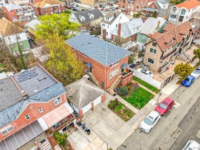 LOCATION ! LOCATION ! ALL BRICK DEATCHED 3 FAMILY ON 60X100 - photo 4