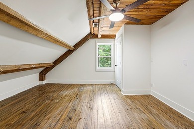 Looking for space for a large family or the perfect in-town - photo 27