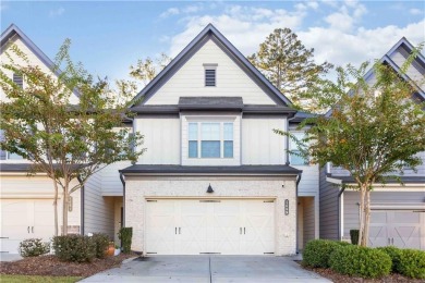 Lake Lanier Townhome/Townhouse Sale Pending in Flowery Branch Georgia