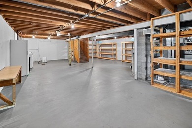 Incredible value awaits the new owner of this Northside ranch - photo 31