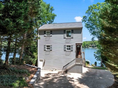 Welcome to lake living on beautiful Lake Bowen, where - photo 37