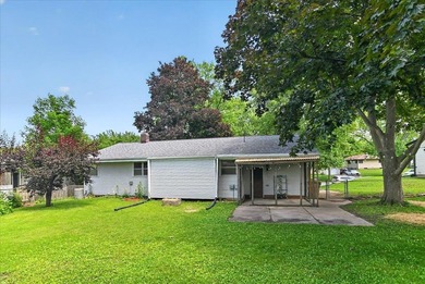 Incredible value awaits the new owner of this Northside ranch - photo 41