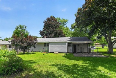 Incredible value awaits the new owner of this Northside ranch - photo 42