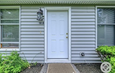North Deering ! Looking for low maintenance ? This is the place - photo 3