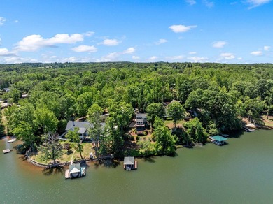 Welcome to lake living on beautiful Lake Bowen, where - photo 45