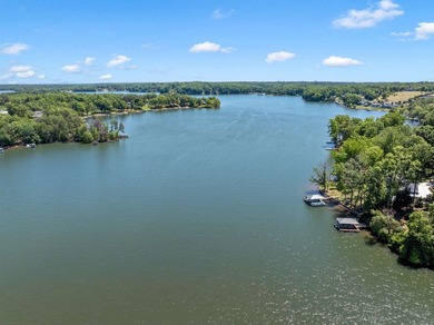 Welcome to lake living on beautiful Lake Bowen, where - photo 47