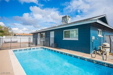 UPDATED SINGLE-STORY POOL HOME NEAR THE STRIP! NO HOA**This