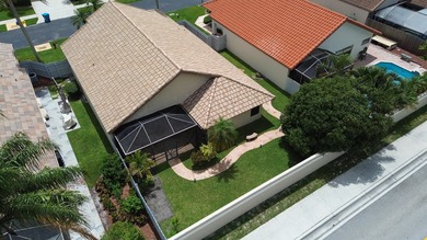 Your dream home awaits! This remarkable 3-bedroom, 2-bath split - photo 52