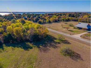 Peaceful 1+ Acre Lot in Gated Lake Subdivision - photo 3