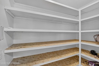 This well kept home is located close to shopping as well as golf - photo 12