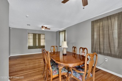 This well kept home is located close to shopping as well as golf - photo 13