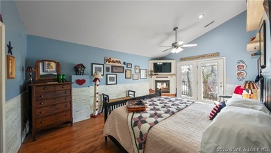 A must-see 10 Bedroom waterfront home. Check out this rare find - photo 22