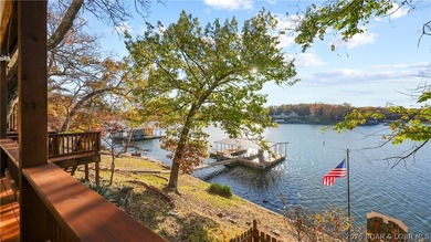 A must-see 10 Bedroom waterfront home. Check out this rare find - photo 35