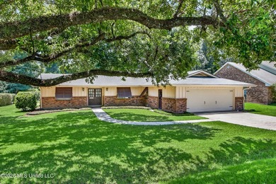 This well kept home is located close to shopping as well as golf - photo 38